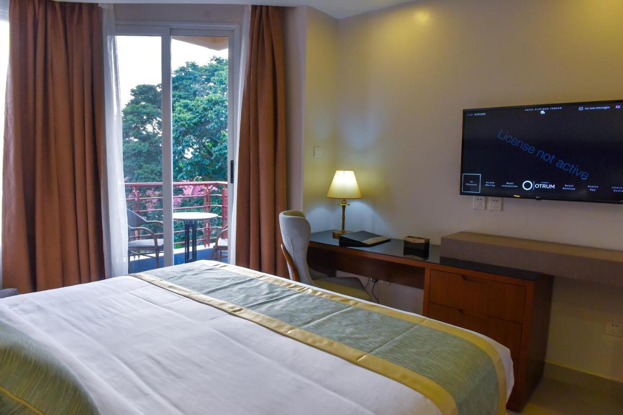 Admas Grand Hotel Ентебе Екстериор снимка